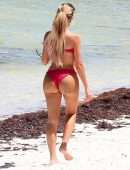 Farrah Abraham Booty in Pink Bikini at the Beach in Tulum, Mexico