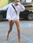 Hailey Baldwin Outside a Pilates Studio in Hollywood
