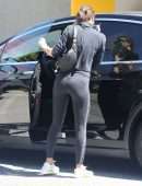 Irina Shayk Wraps up a Gym Session in Beverly Hills