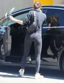 Irina Shayk Wraps up a Gym Session in Beverly Hills
