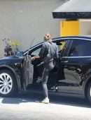 Irina Shayk Wraps up a Gym Session in Beverly Hills