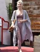 Julianne Hough Leaving a Dance Studio in Los Angeles