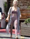 Julianne Hough Leaving a Dance Studio in Los Angeles