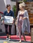 Julianne Hough Leaving a Dance Studio in Los Angeles