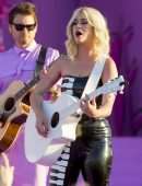 Katy Perry Performing Live at 2019 New Orleans Jazz & Heritage Festival 50th Anniversary