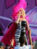 Katy Perry Performing Live at 2019 New Orleans Jazz & Heritage Festival 50th Anniversary