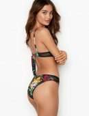 Kelsey-Merritt-in-Victoria's-Secret-Photoshoot-April-2019-18