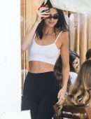 Kendall Jenner Pokies, Out in Beverly Hills