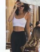 Kendall Jenner Pokies, Out in Beverly Hills