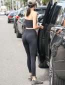 Kendall Jenner Out for Lunch in Beverly Hills