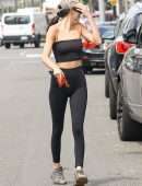 Kendall Jenner Out for Lunch in Beverly Hills