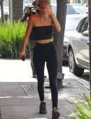 Kendall Jenner Out for Lunch in Beverly Hills