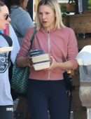 Kristen Bell Leaving for Lunch in Los Angeles