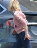 Kristen Bell Leaving for Lunch in Los Angeles