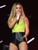 Maren Morris Performing Live at the 2019 Coachella Valley Music and Arts Festival in Indio