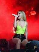 Maren Morris Performing Live at the 2019 Coachella Valley Music and Arts Festival in Indio