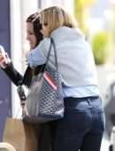 Reese Witherspoon meeting a friend in Los Angeles