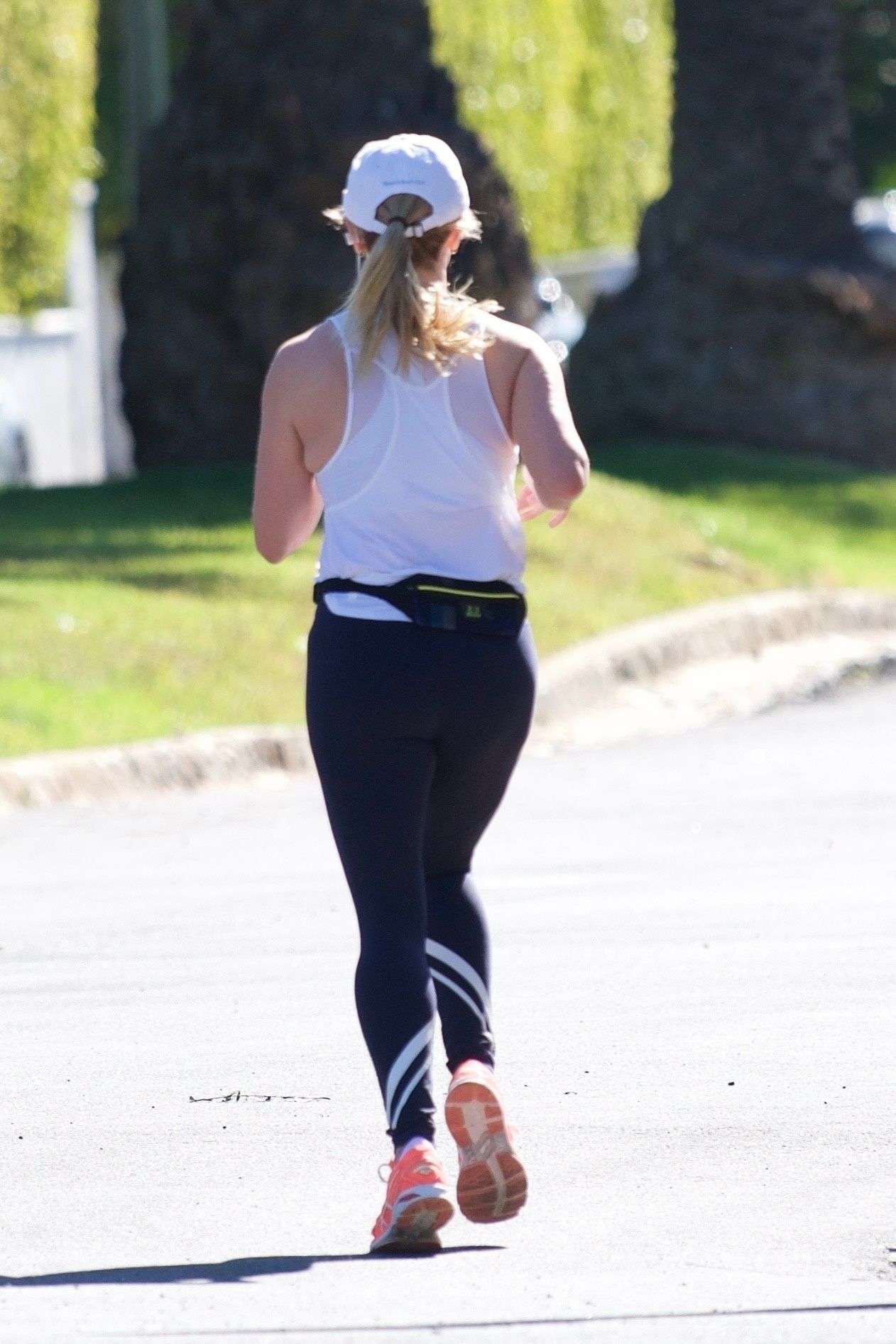 Reese Witherspoon Jogging on a Warm Day in Brentwood