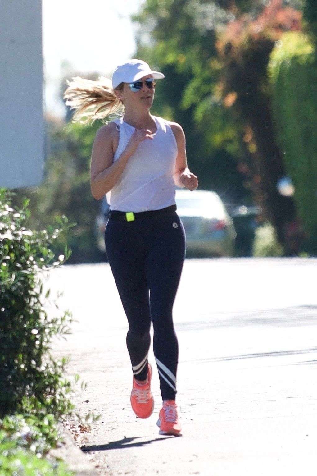 Reese Witherspoon Jogging on a Warm Day in Brentwood