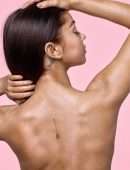 Sarah Hyland - Olay 2019 Campaign