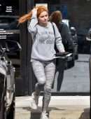 Ariel Winter Booty, Out in Studio City
