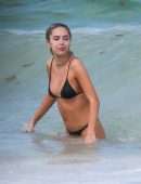 Delilah Belle Hamlin in Thong Bikini On the Beach in Tulum