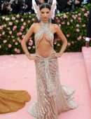 Emily Ratajkowski at 2019 MET Gala in NYC