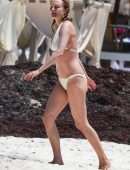 Heather Graham in Bikini on the Beach in Mexico