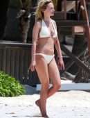 Heather Graham in Bikini on the Beach in Mexico