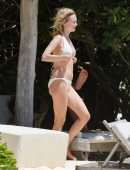 Heather Graham in Bikini on the Beach in Mexico