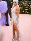 Jennifer Lopez at the 2019 Met Gala in NYC