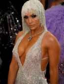 Jennifer Lopez at the 2019 Met Gala in NYC