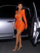 Kylie Jenner Out to Dinner in Los Angeles
