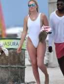 Lindsey Vonn in Swimsuit on the Beach in Miami