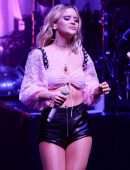 Maren Morris Performing at Albert Hall in Manchester