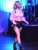 Maren Morris Performing at Albert Hall in Manchester