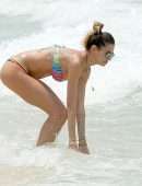 Melissa-Satta-in-Bikini-17