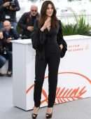 Monica Bellucci at Photocall for "The Best Years of a Life" in Cannes