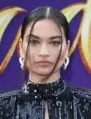 Shanina Shaik at the Premiere of Disney's “Aladdin” in Los Angeles
