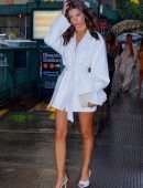 Emily Ratajkowski Out and About in NYC