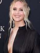 Jennifer Lawrence Braless at the Premiere of “Dark Phoenix” in Hollywood