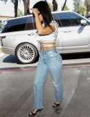 Kourtney Kardashian at Plata Taqueria and Cantina in Agoura Hills