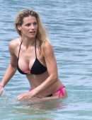 Michelle Hunziker Booty in Bikini in Varigotti