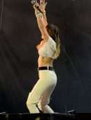 Miley Cyrus OnStage in Warsaw