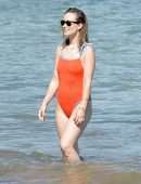 Olivia Wilde Playing at the Beach on her Vacation in Maui
