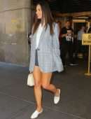 Olivia Munn Leggy, Out in NYC