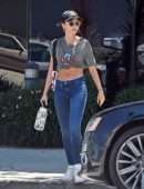 Sarah Hyland Booty in Jeans, Out in Los Angeles