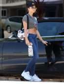 Sarah Hyland Booty in Jeans, Out in Los Angeles