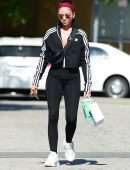 Sarah Hyland Leaving the Shape House in Studio City