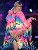 Taylor Swift at 2019 iHeartRadio Wango Tango in Carson
